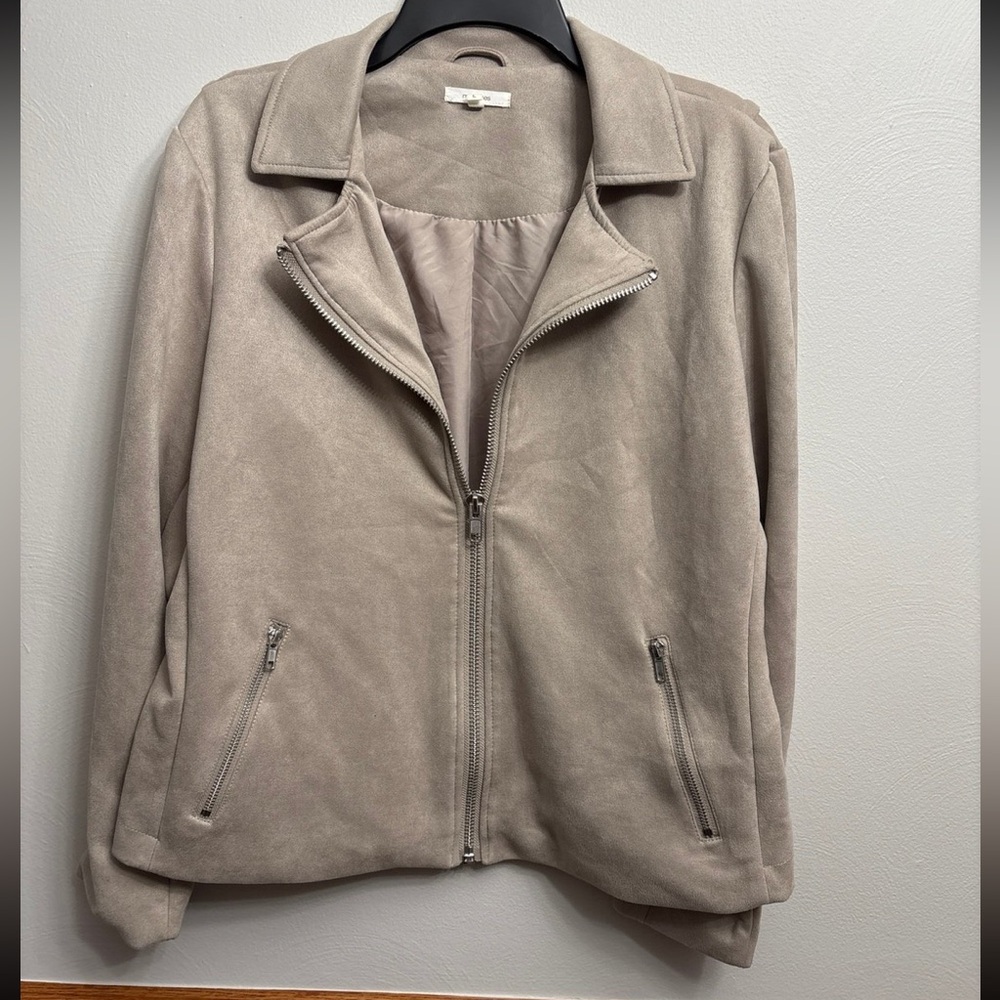 MAURICES Light taupe faux suede Moto jacket Large - Picture 3 of 8